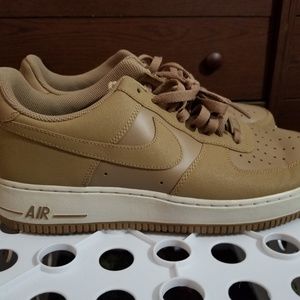 Tan Classic nike airs